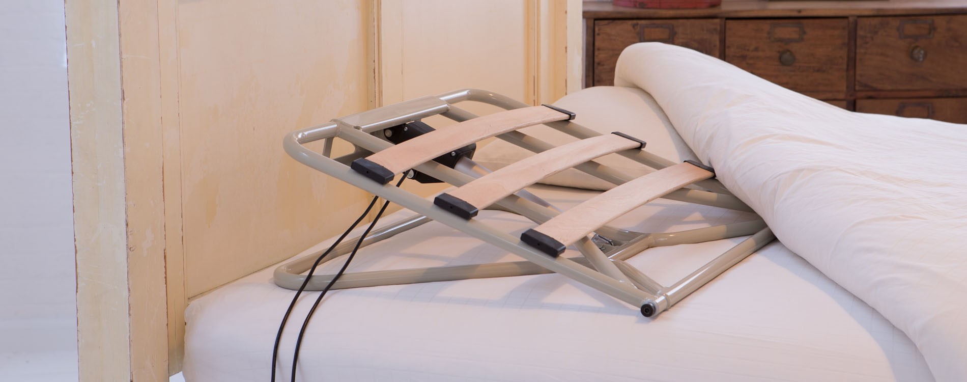 Portable electric recliner